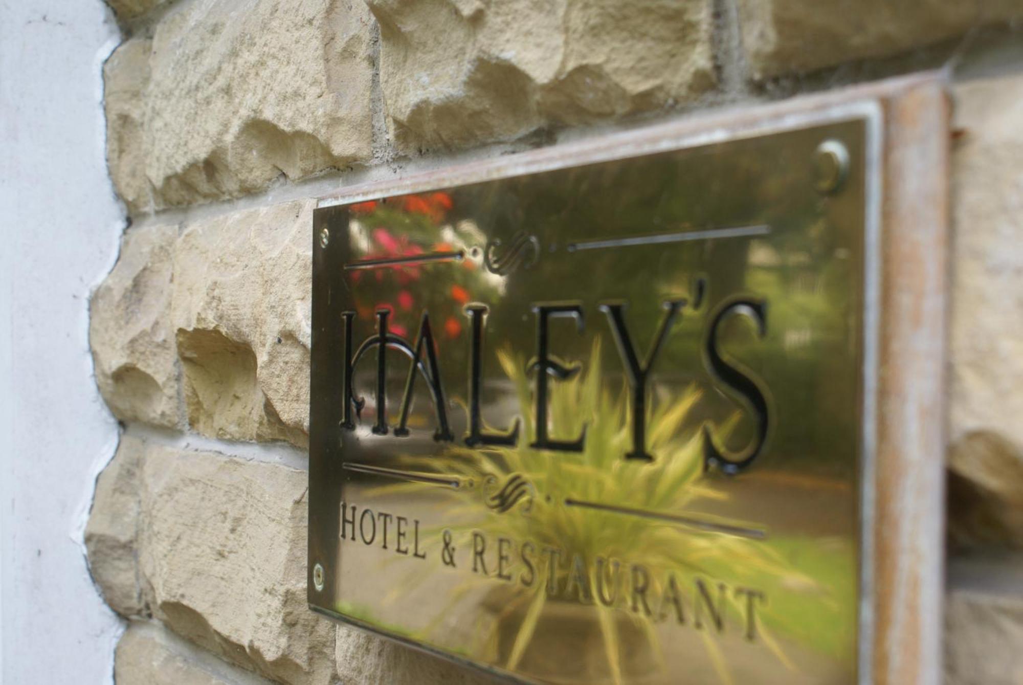 Haley'S Hotel Leeds  Buitenkant foto
